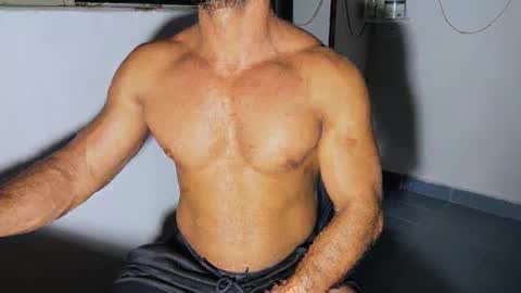 dinhoo14 online show from March 18, 11:52 pm