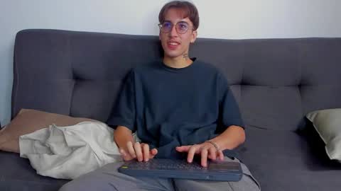 Dio online show from December 5, 4:03 pm