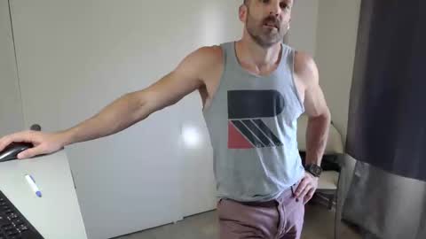 dirty_birdy_ online show from May 4, 7:59 pm