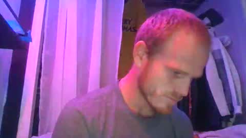 Justin Robinson online show from November 22, 4:12 am