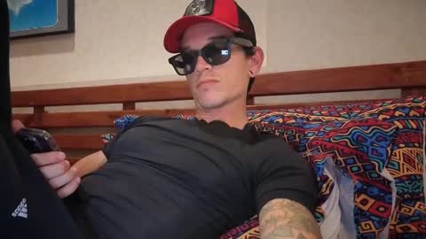 Snapshot of dirtyprettyboi chatting on January 15, 3:18 pm buy tokens with link online show from January 15, 3:18 pm