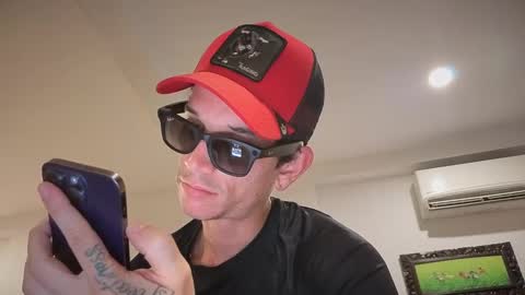 Snapshot of dirtyprettyboi chatting on January 16, 7:17 am buy tokens with link online show from January 16, 7:17 am
