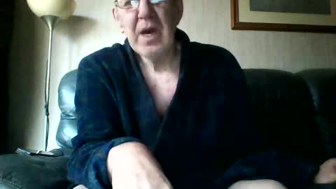 Snapshot of discovery63 chatting on February 12, 10:56 am discovery63 online show from February 12, 10:56 am