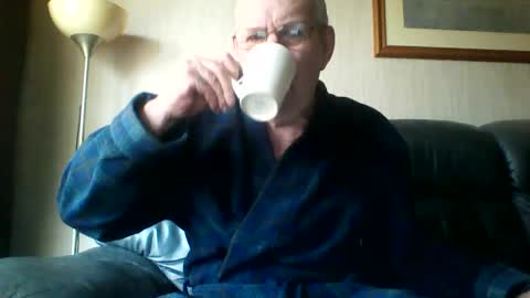 Snapshot of discovery63 chatting on December 20, 11:54 am discovery63 online show from December 20, 11:54 am
