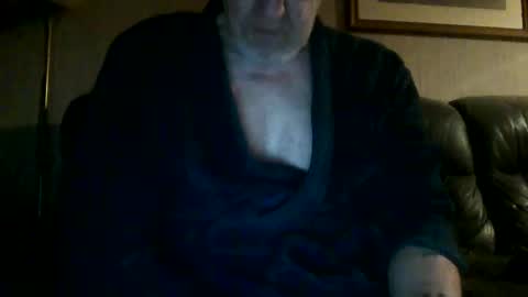 Snapshot of discovery63 chatting on January 3, 4:22 am discovery63 online show from January 3, 4:22 am