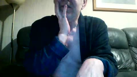Snapshot of discovery63 chatting on February 15, 8:12 pm discovery63 online show from February 15, 8:12 pm