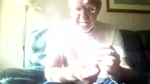 Snapshot of discovery63 chatting on October 5, 10:52 am discovery63 online show from October 5, 10:52 am