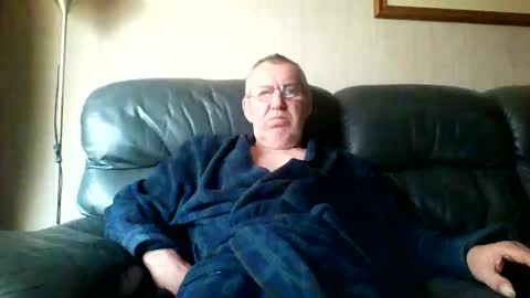 Snapshot of discovery63 chatting on January 23, 1:35 pm discovery63 online show from January 23, 1:35 pm