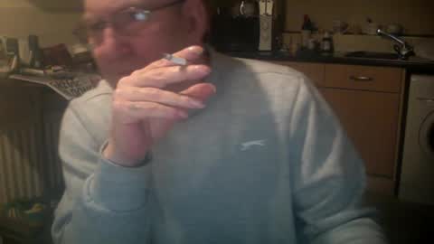 Snapshot of discovery63 chatting on December 14, 6:09 pm discovery63 online show from December 14, 6:09 pm
