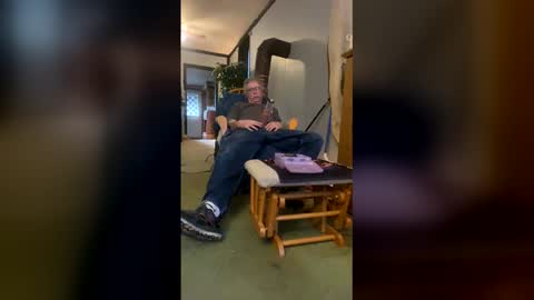 dispencer74 online show from February 16, 11:58 pm