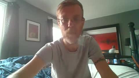 Snapshot of dixhexus chatting on December 2, 8:53 pm Chris Williams online show from December 2, 8:53 pm