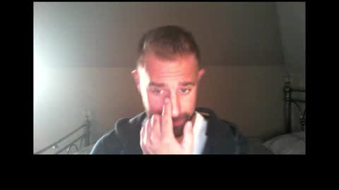 Snapshot of djay15013 chatting on October 9, 8:19 am djay15013 online show from October 9, 8:19 am