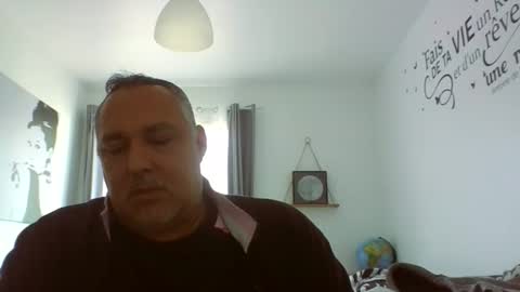 djeauzy77 online show from April 21, 8:09 am