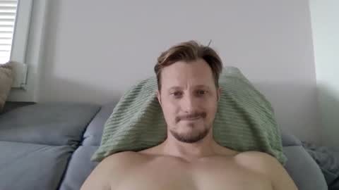 djo68686666 online show from September 28, 12:36 pm