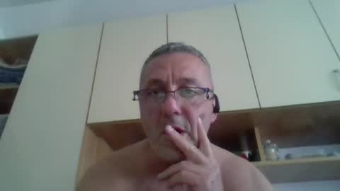 djura7457880 online show from June 14, 6:15 am