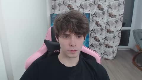 Snapshot of dmitryromanov chatting on February 16, 3:15 am Dead A online show from February 16, 3:15 am