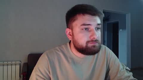 do_you_feel_pain online show from November 9, 8:24 pm