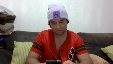 Snapshot of docpepino chatting on January 24, 2:28 am MrPepino online show from January 24, 2:28 am