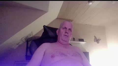 doggy2629 online show from February 5, 6:37 pm