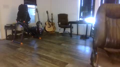 dogluc7 online show from November 17, 3:15 pm