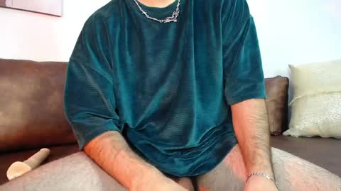 domboy  online show from June 6, 8:59 pm