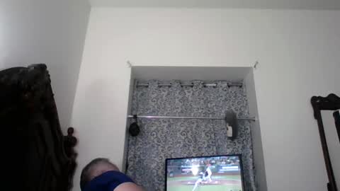 luis online show from March 26, 2:04 am