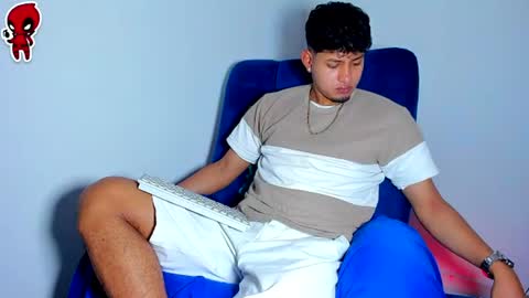  Dominic  online show from June 11, 12:32 am