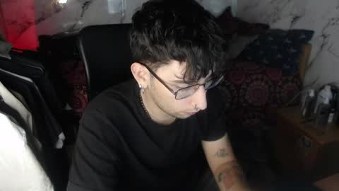 dominus_kane online show from April 30, 5:47 am