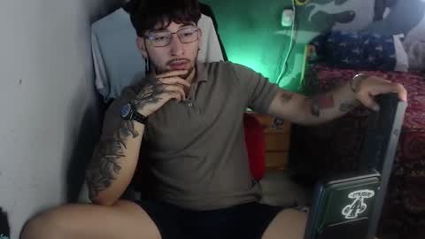 dominus_kane online show from November 8, 3:26 pm