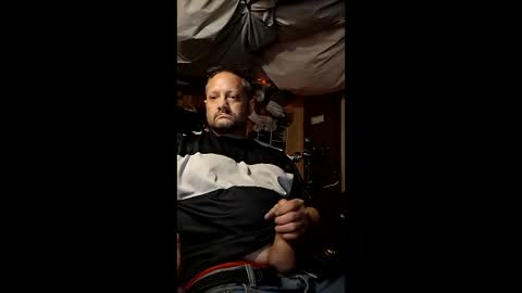 donaldblades84 online show from April 23, 7:24 am