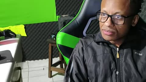 dondiego5511 online show from July 3, 2:29 am