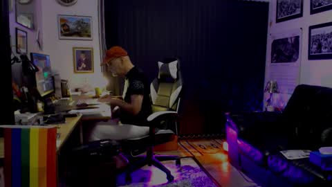 dopeleaf2 online show from September 12, 7:25 pm