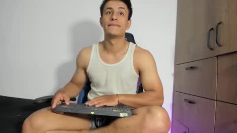 dorman_boy online show from March 20, 2:37 am