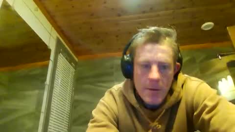 doucettej893 online show from February 1, 10:41 pm