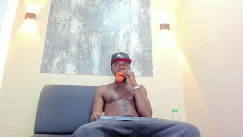 DOUGLAS online show from December 18, 2:18 am