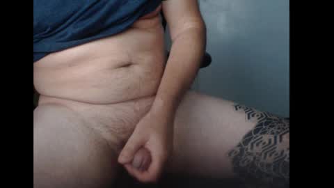 downtherabbithol000 online show from May 27, 5:26 am