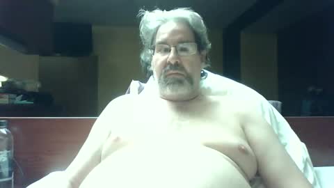 Snapshot of dragonbimale chatting on December 29, 3:22 am DragonBiMale online show from December 29, 3:22 am