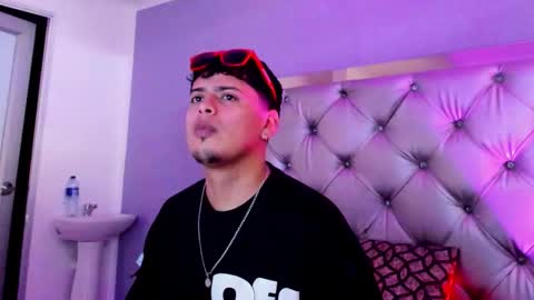 drakeeee online show from November 15, 2:41 pm