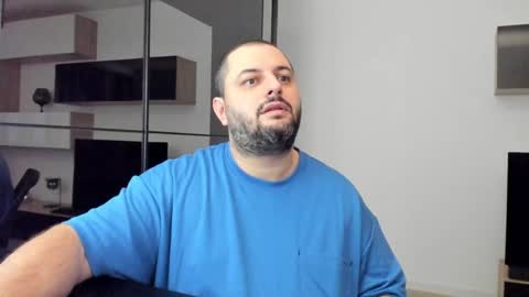 Draven A online show from January 2, 6:07 am