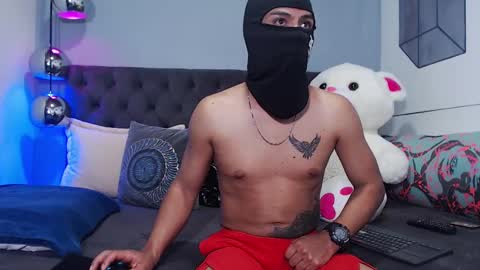 Snapshot of dreamerboy_19 chatting on October 27, 3:53 am Chico Soador online show from October 27, 3:53 am
