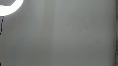 Snapshot of drekev_ chatting on December 4, 4:54 am Kevin online show from December 4, 4:54 am