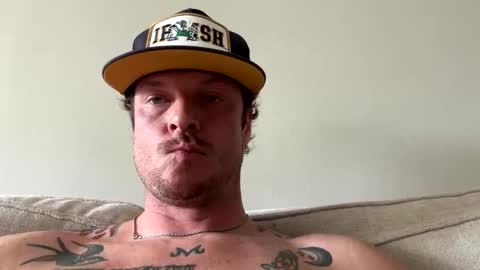 drew885 online show from April 13, 5:57 pm