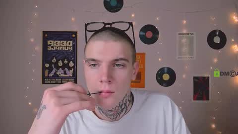 drew_soft_ online show from December 3, 2:06 am