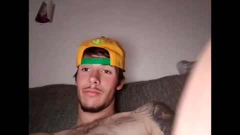 Snapshot of drewthejew616 chatting on October 14, 9:16 am drewthejew616 online show from October 14, 9:16 am