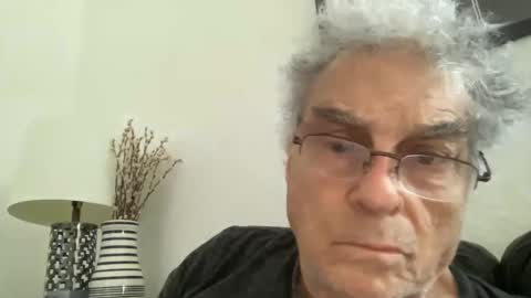 Snapshot of drtony4u222 chatting on January 5, 6:13 pm DrTony4u222100 online show from January 5, 6:13 pm