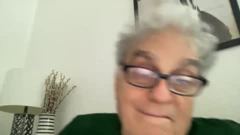 Snapshot of drtony4u222 chatting on December 6, 5:44 pm DrTony4u222100 online show from December 6, 5:44 pm