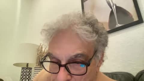 Snapshot of drtony4u222 chatting on December 13, 1:26 am DrTony4u222100 online show from December 13, 1:26 am