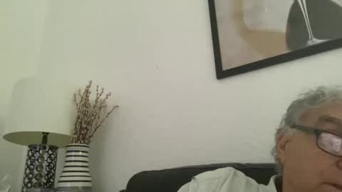 Snapshot of drtony4u222 chatting on December 30, 8:15 pm DrTony4u222100 online show from December 30, 8:15 pm