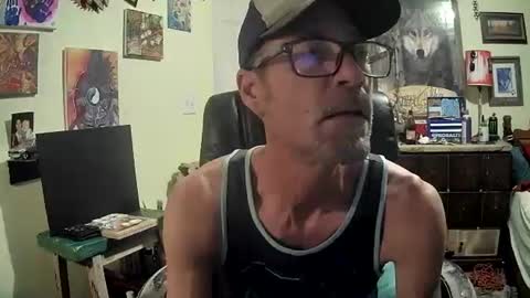 druedowm online show from December 18, 1:01 am