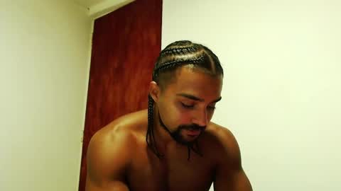 S.K..maorisa98 VIDEOS SEXHARD PPBOY 55TASTEPROTEIN online show from October 31, 2:09 pm